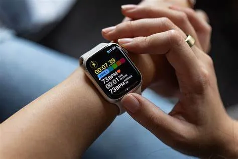 Đồng hồ Sức khỏe: Người bạn đồng hành Thông minh Giúp Bạn Hiểu và Nâng cao Sức khỏe Toàn diện!